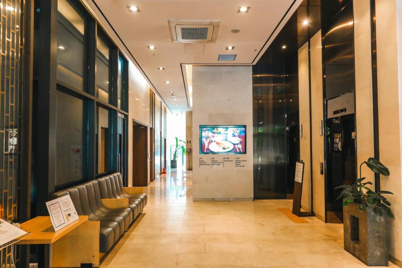 On City Hotel Чхонан Экстерьер фото